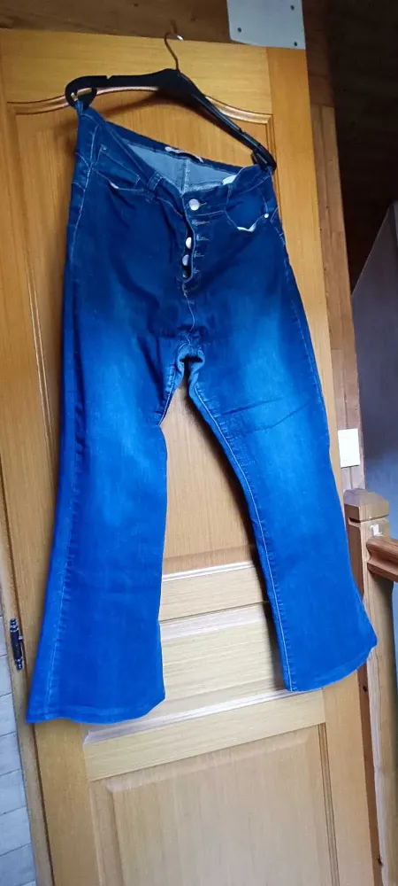 retouche jean à Avajan